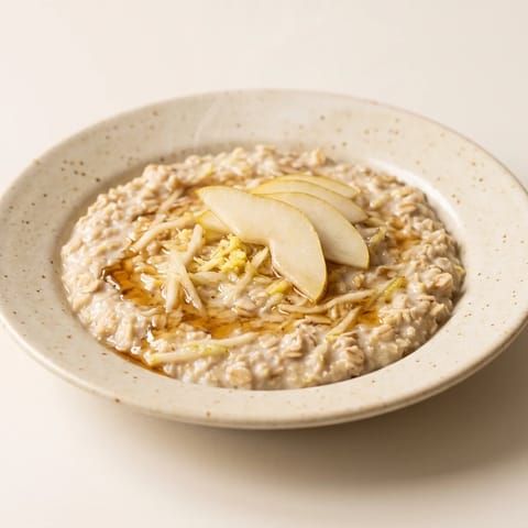 Ginger & Pear Oatmeal - Creamy oats simmered with fresh ginger and grated pear
