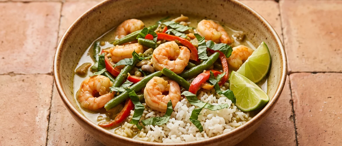 Thai-Style Green Curry with Shrimp & Green Beans - A fragrant coconut green curry with shrimp, green beans and Thai basil